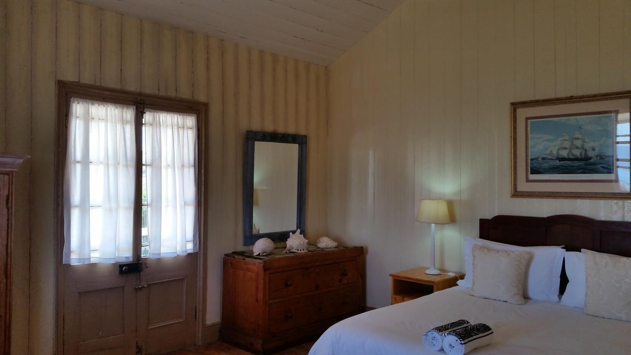 Bedrock Lodge ポート・ノロス エクステリア 写真