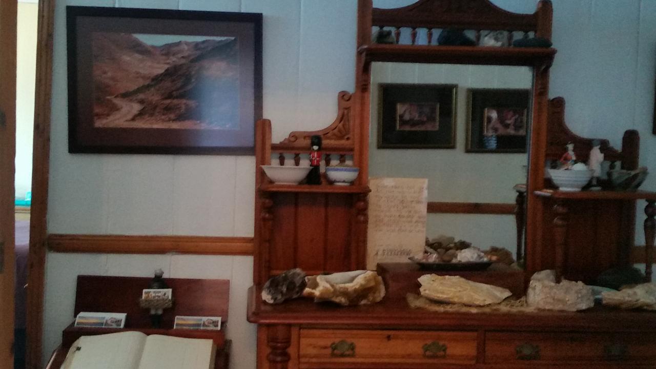 Bedrock Lodge ポート・ノロス エクステリア 写真
