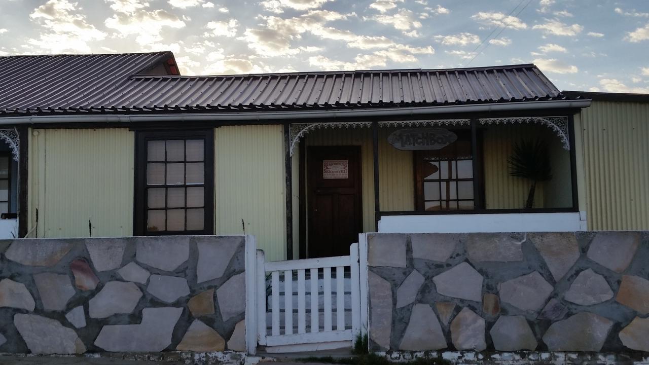 Bedrock Lodge ポート・ノロス エクステリア 写真